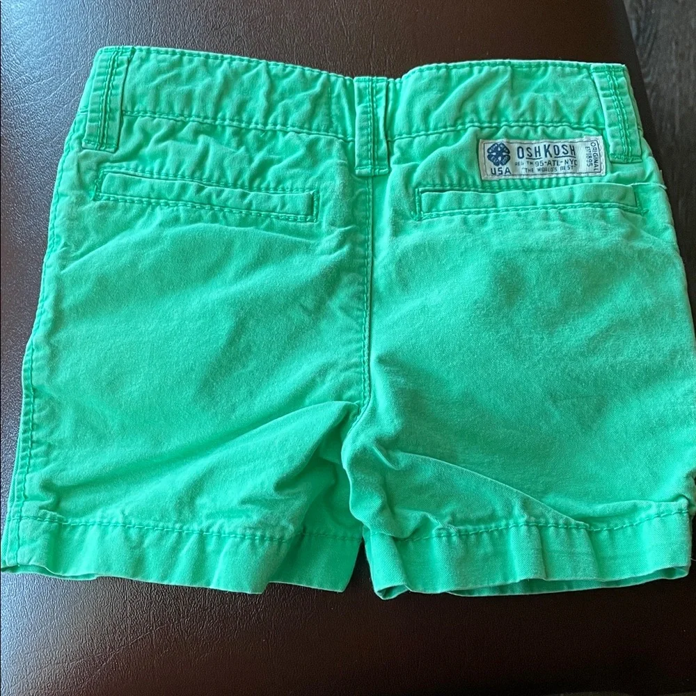 OshKosh B'gosh green shorts 9M